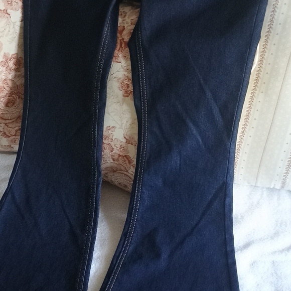 Plus Size Dark Blue Flared Jeans - Picture 5 of 6
